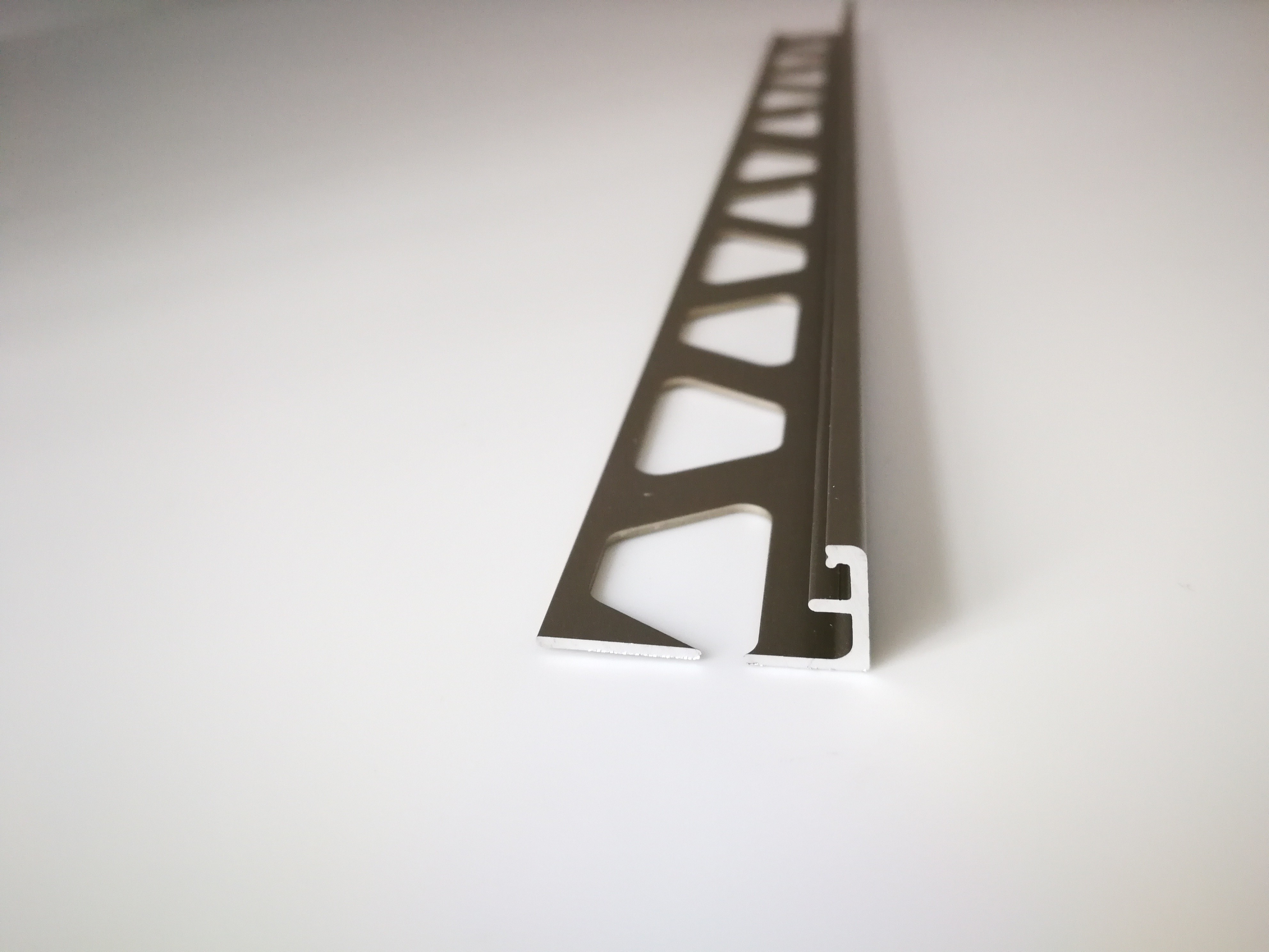 Anodized Nickel Aluminum L Trim 25mm Tile Trim For Hotel