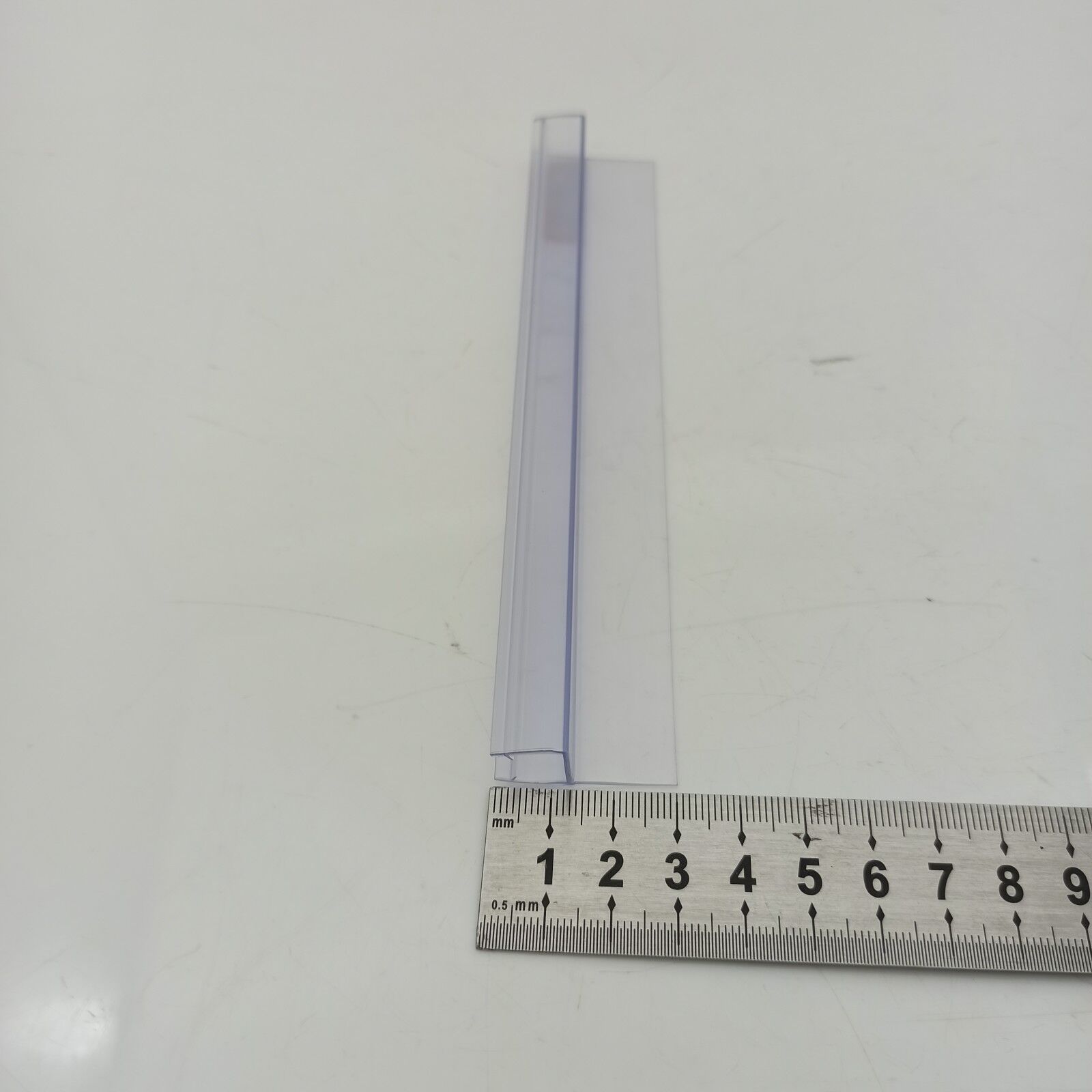 6-12mm Glass Compatible 180 Degree PVC Rubber H Channel Bottom Glass Shower Seal Door Strip