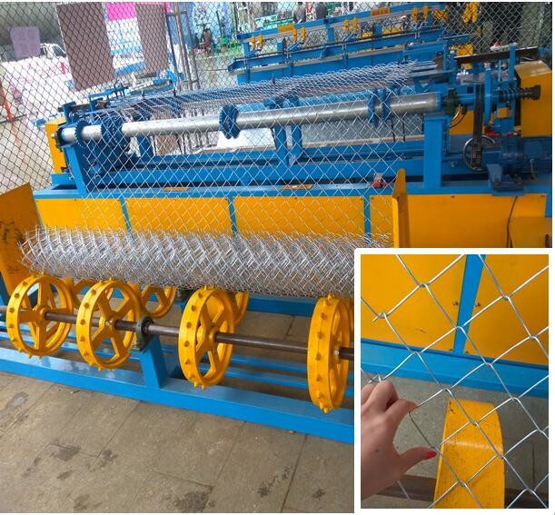 Cheap High quality hot sale PLC and HDG wire single wire fully automatic chain link fence machine