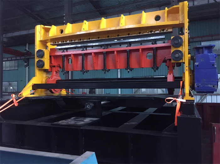 Heavy Gauge Flying Cut To Length Line With Track Moving Shear