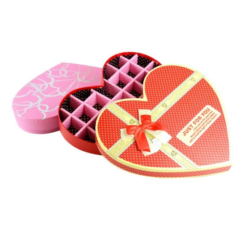 Fashion Luxury High Custom Christmas Seasonal Red Color Heart Shaped Lid and Base Paper Packaging Chocolate Box
