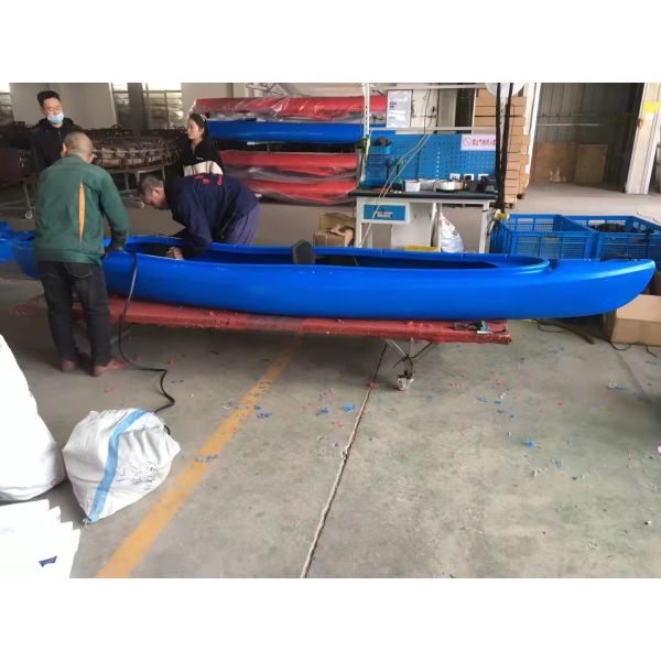 Single Seat 1 Person 13FT Fishing LLDPE Plastic Sea Kayak Fishing Pod Single Whale