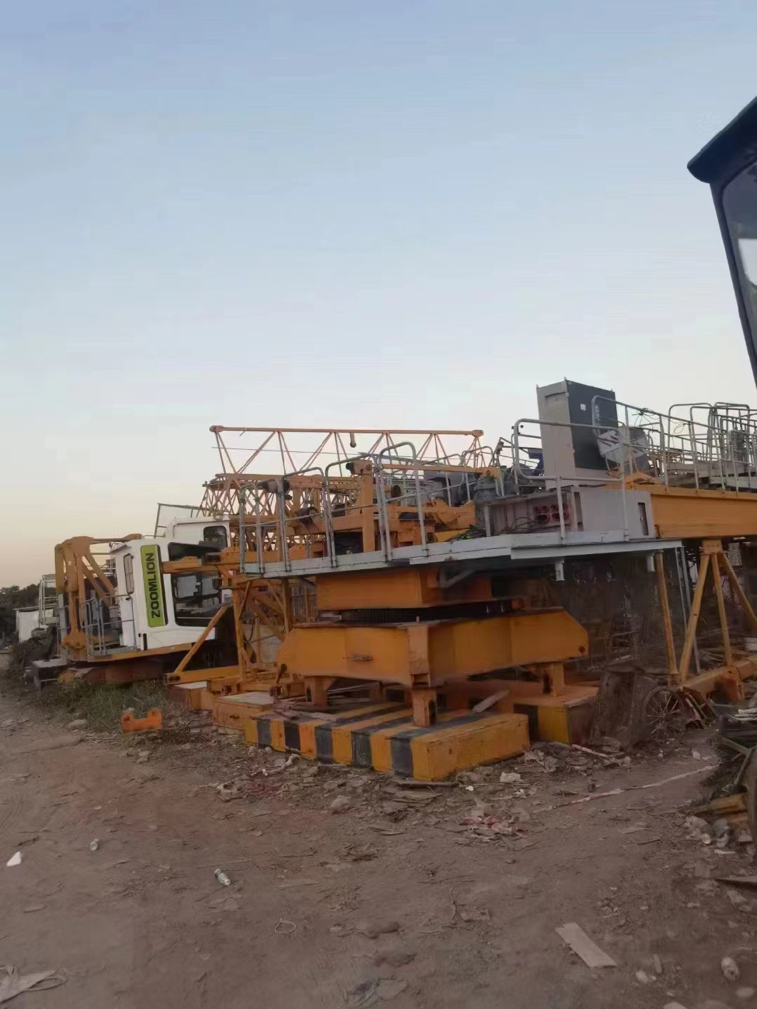 Zoomlion Tower Cranes for Sale, with a Maximum Lifting Capacity of 16 Tons