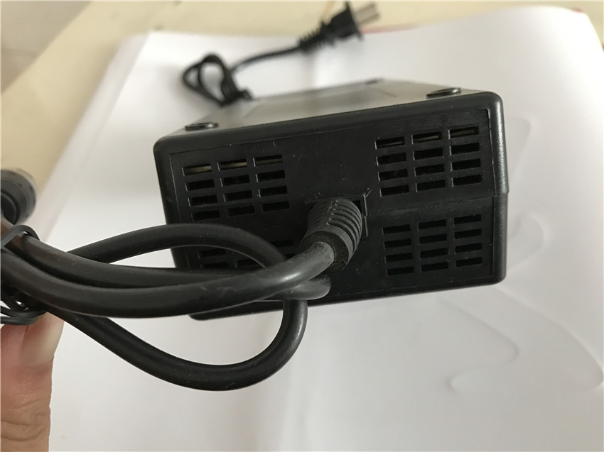 DC 42V 36V 12Ah 13Ah 14ah 10Ah 11Ah Electric Motorcycle Battery Charger