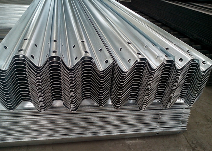 High Standard Hot Dip Galvanized Highway Guard Rail Two Wave Fence Any Color