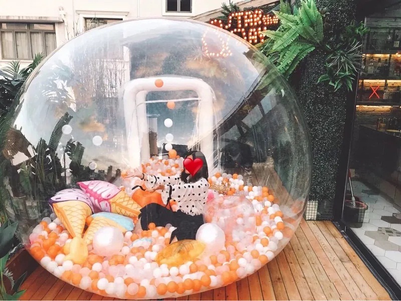 Size 4m Plastic Igloo Tent PVC Material OEM Blow Up Bubble Tent