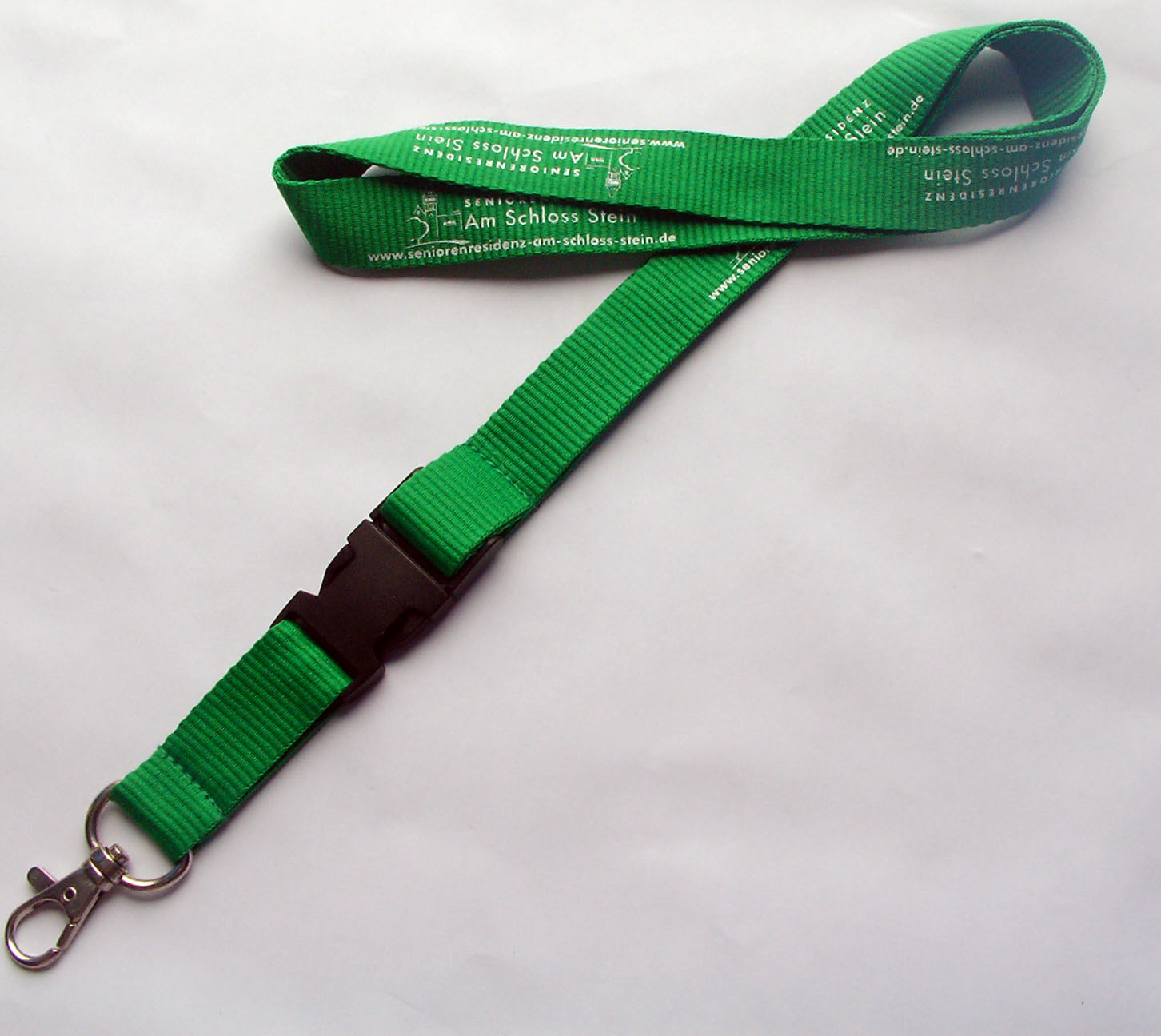1.5Cm Width Custom Logo Lanyard For Whistle , Light Weighted Badge Holders Lanyards