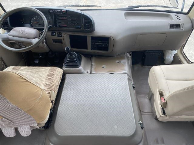 Toyota Used Coaster Bus for Africa Gaosilne 2TR Engine 108KW 23 Seats Left Hand Drive
