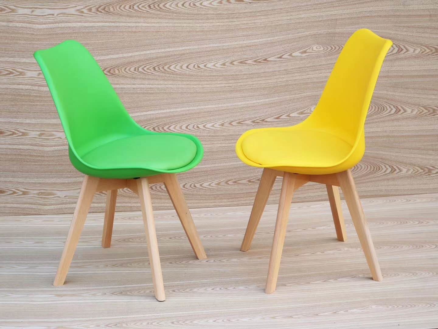 Medieval Style Eames Dining Chair With Plastic Beech Legs