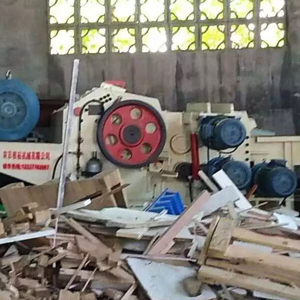 Waste Tree Branches Garden Wood Pallet Chipping Machine