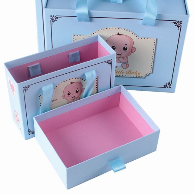 Ribbon Handle Gift Packaging Box Keepsake Foldable Magnetic Gift Box Waterproof