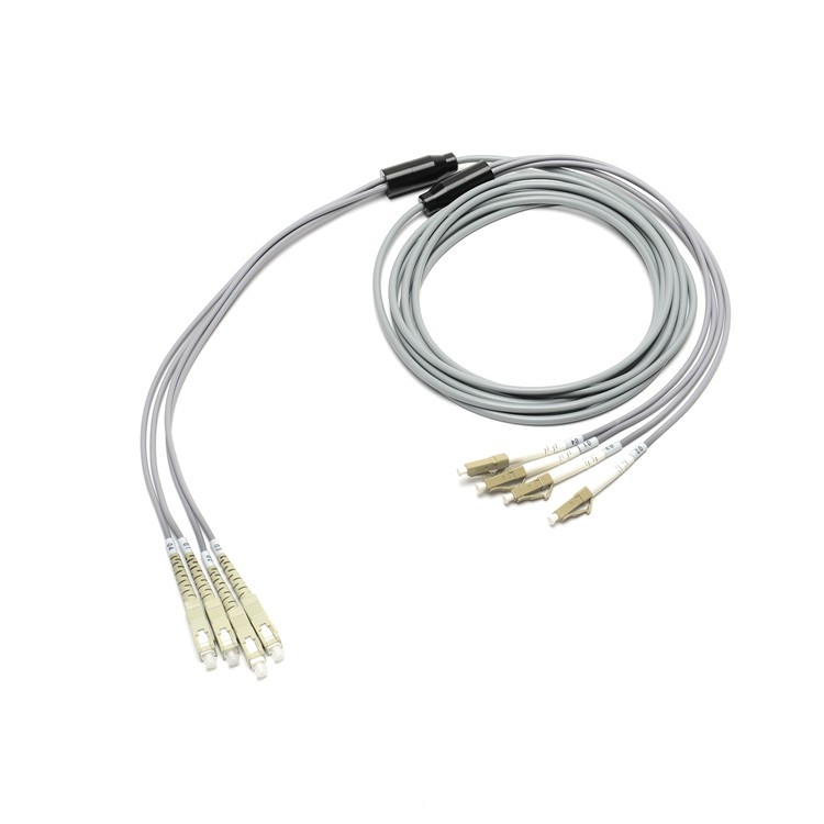 DAMU UPC APC Lc To Sc Patch Cord Multimode 12 Core 3m 10Gb