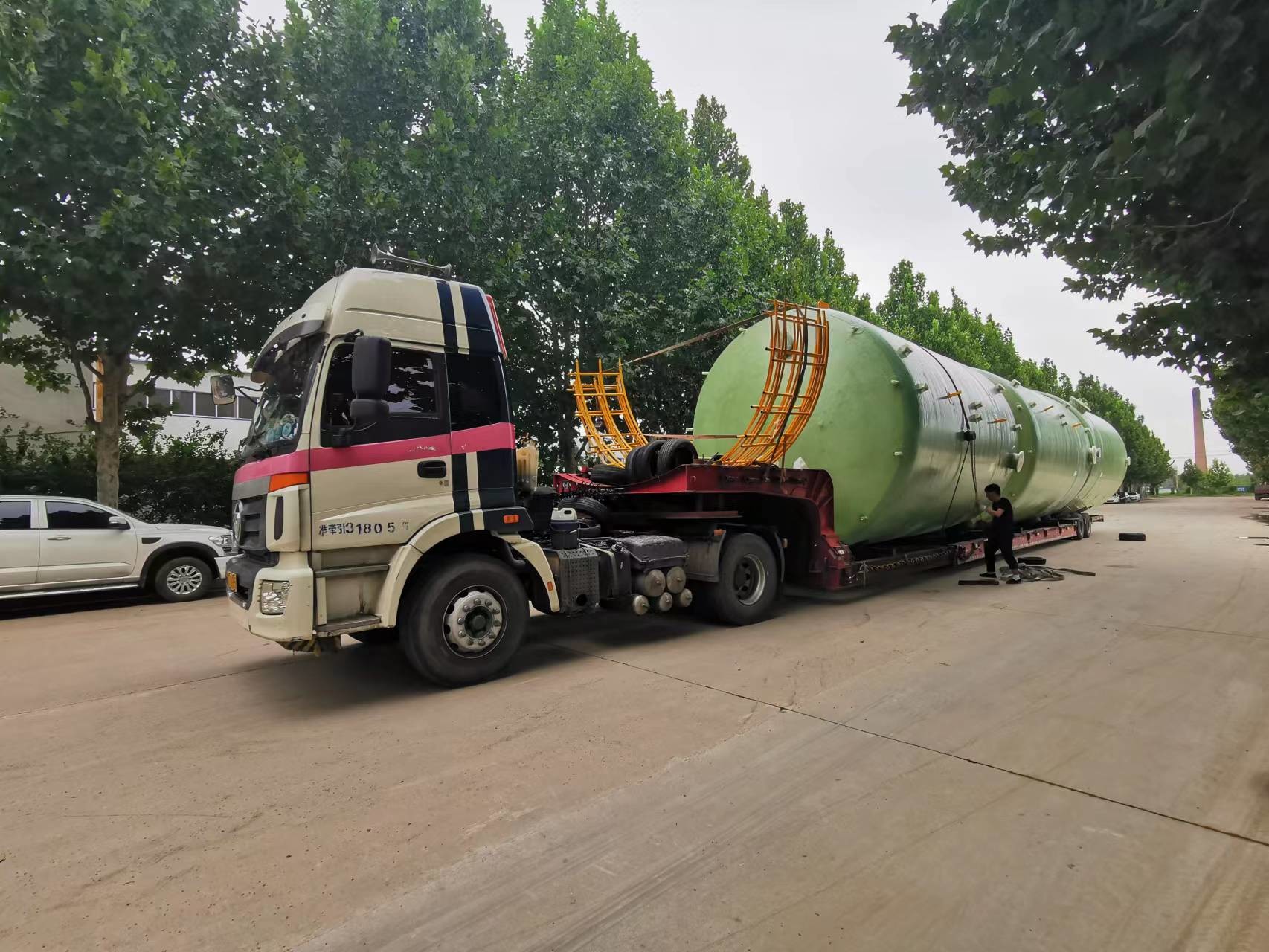 Round Light Weight FRP Vertical Tank For Water Pretreatment