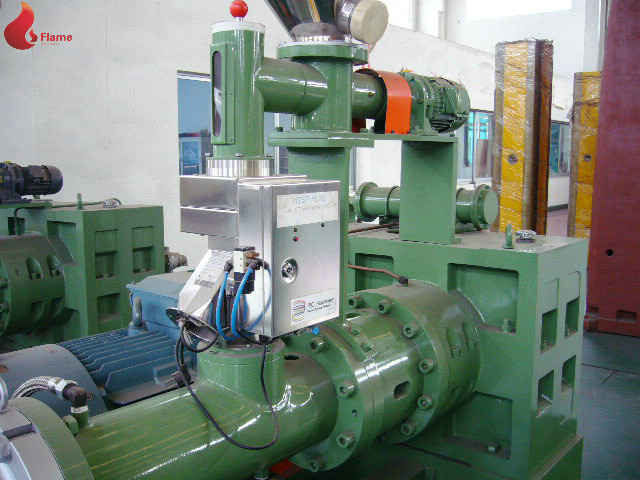 1000 -1500kg/h plastic pelletizing equipment / Extruder Machine Nitriding treatment