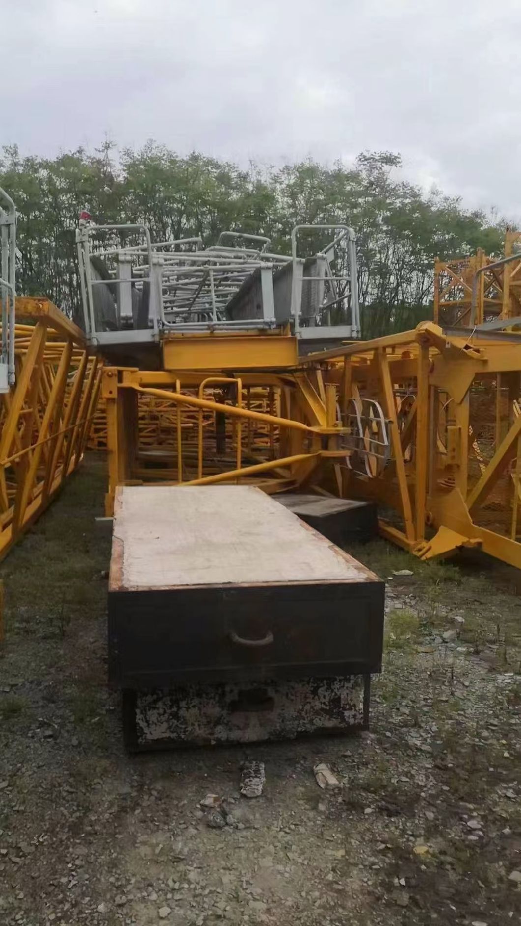 Zoomlion Used Tower Crane Can Lift up to 8 Tons, Please Send Your Enquiry