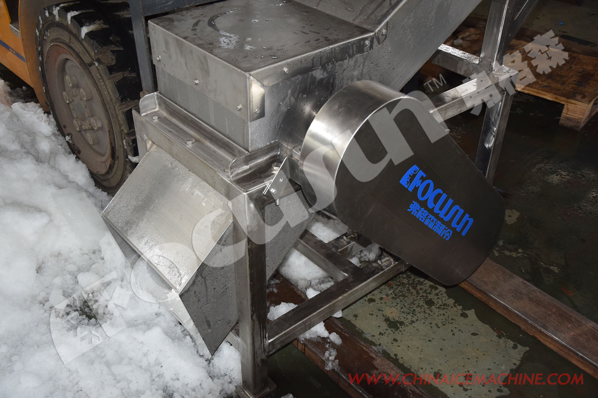 Smooth and Fast Ice Shaver Machine with Emerson Compressor L750W X W560m X H730m
