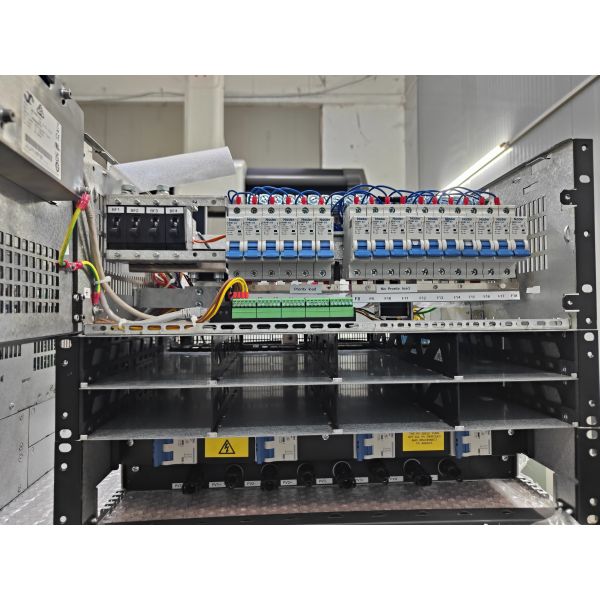 Eltek Flatpack2 Telecom Power System