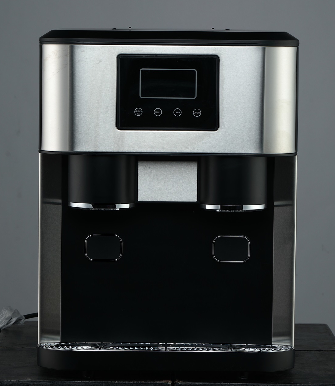 18kg Automatic Mini Countertop Ice Maker with Low Noise Level and 2.0L Water Tank Capacit