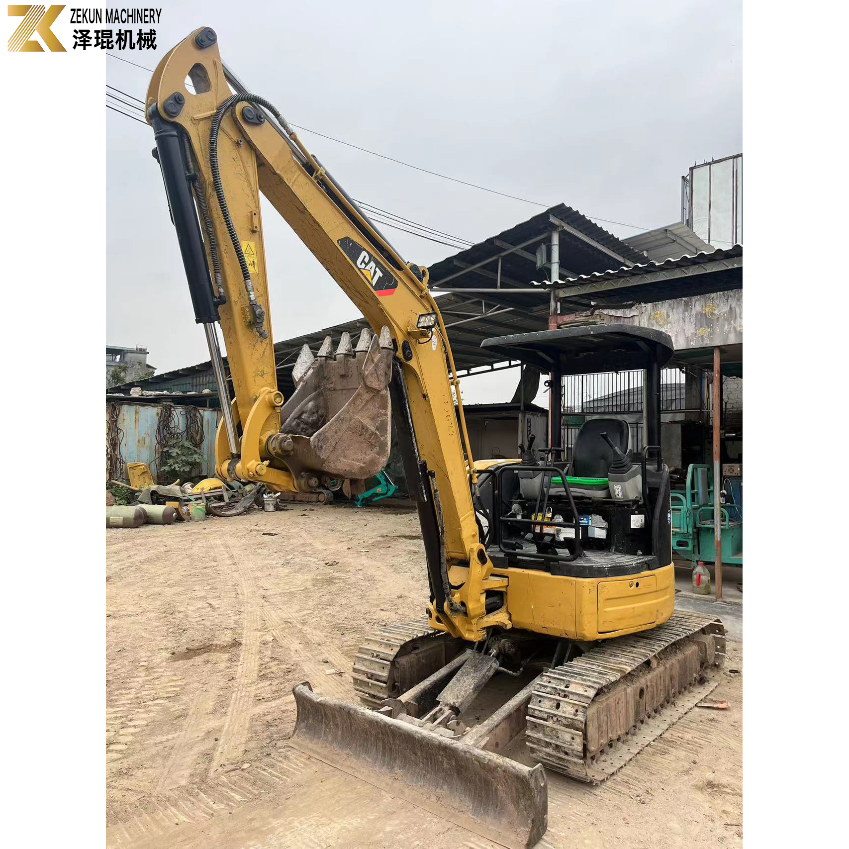 Manual Control CAT 303 Excavator with CATERPILLAR Hydraulic Cylinder and Diesel Engine
