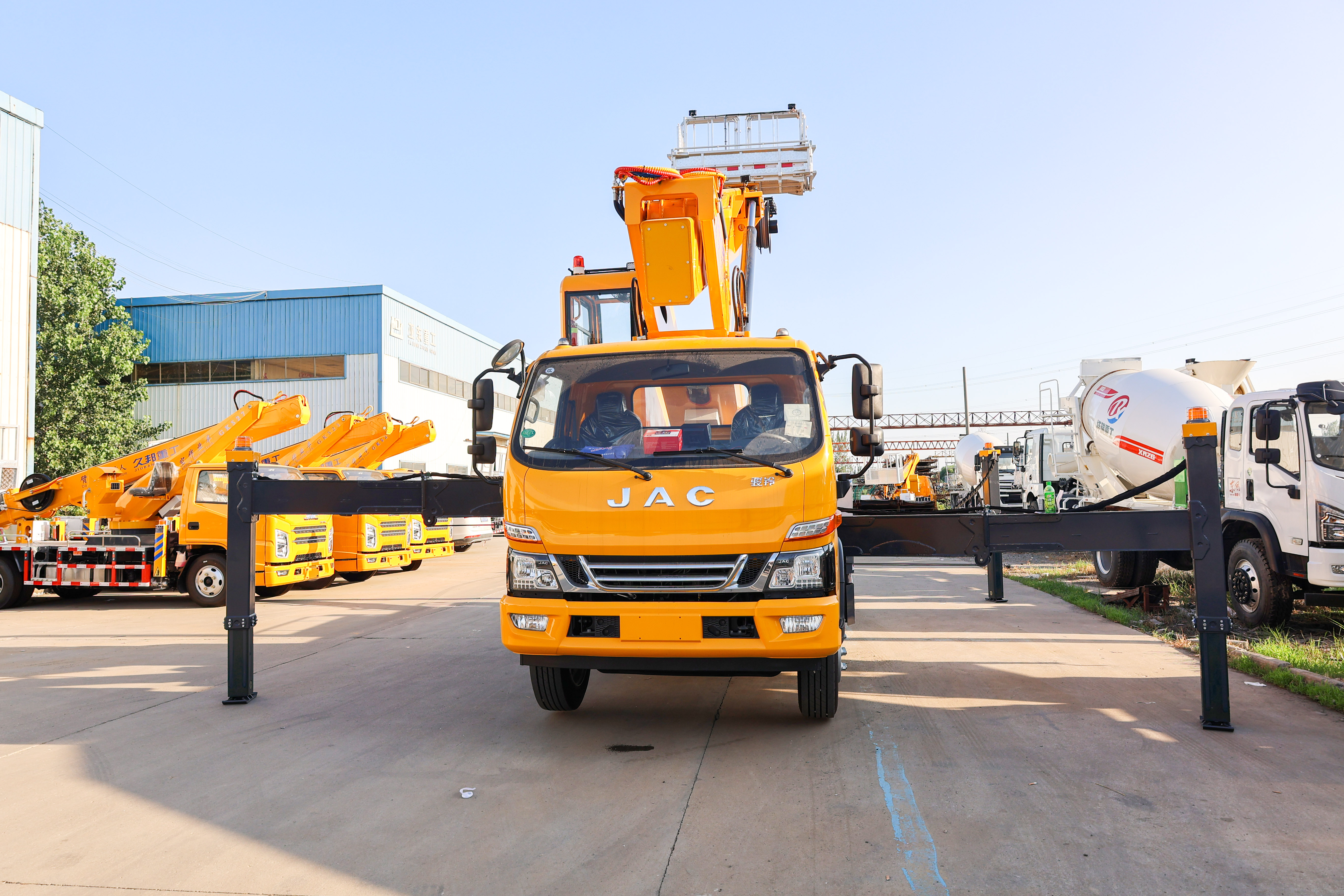 36m Bucket Truck Aerial Working Platform Truck Mounted High-altitude Operation Truck