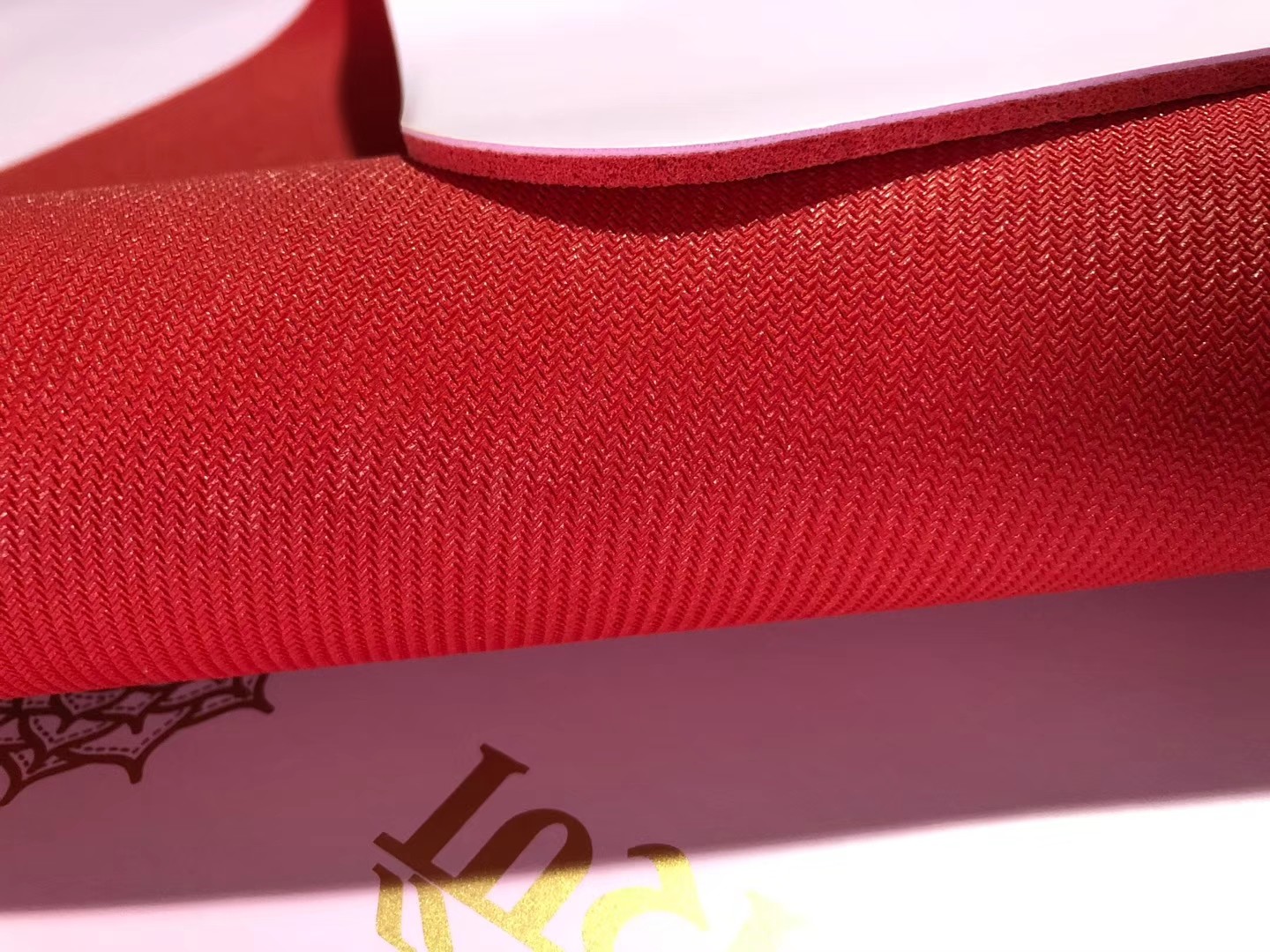 Natural Rubber Yoga Mat, Red base Exercise Mats, Non toxic Gym Mat with Body alignment lines-Red base Golden lines