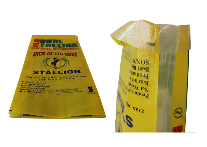 Thick Red And White Woven Polypropylene Feed Bags 50lb Lightweight