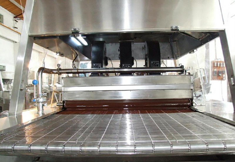 200kg 500kg capacity 200mm Chocolate Tempering Enrobing Machine Cool Tunnel