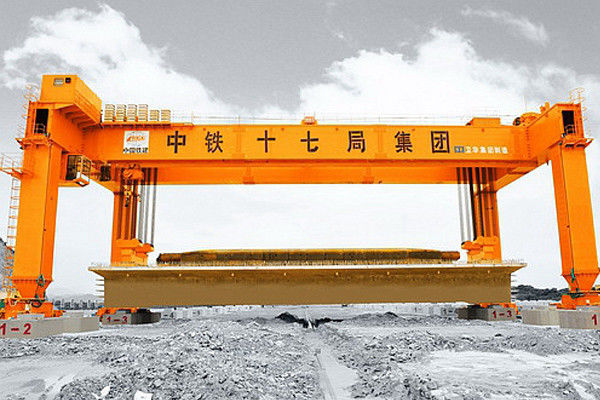 Rubber Tyred Rail Double Beam Gantry Crane For Railway Construction