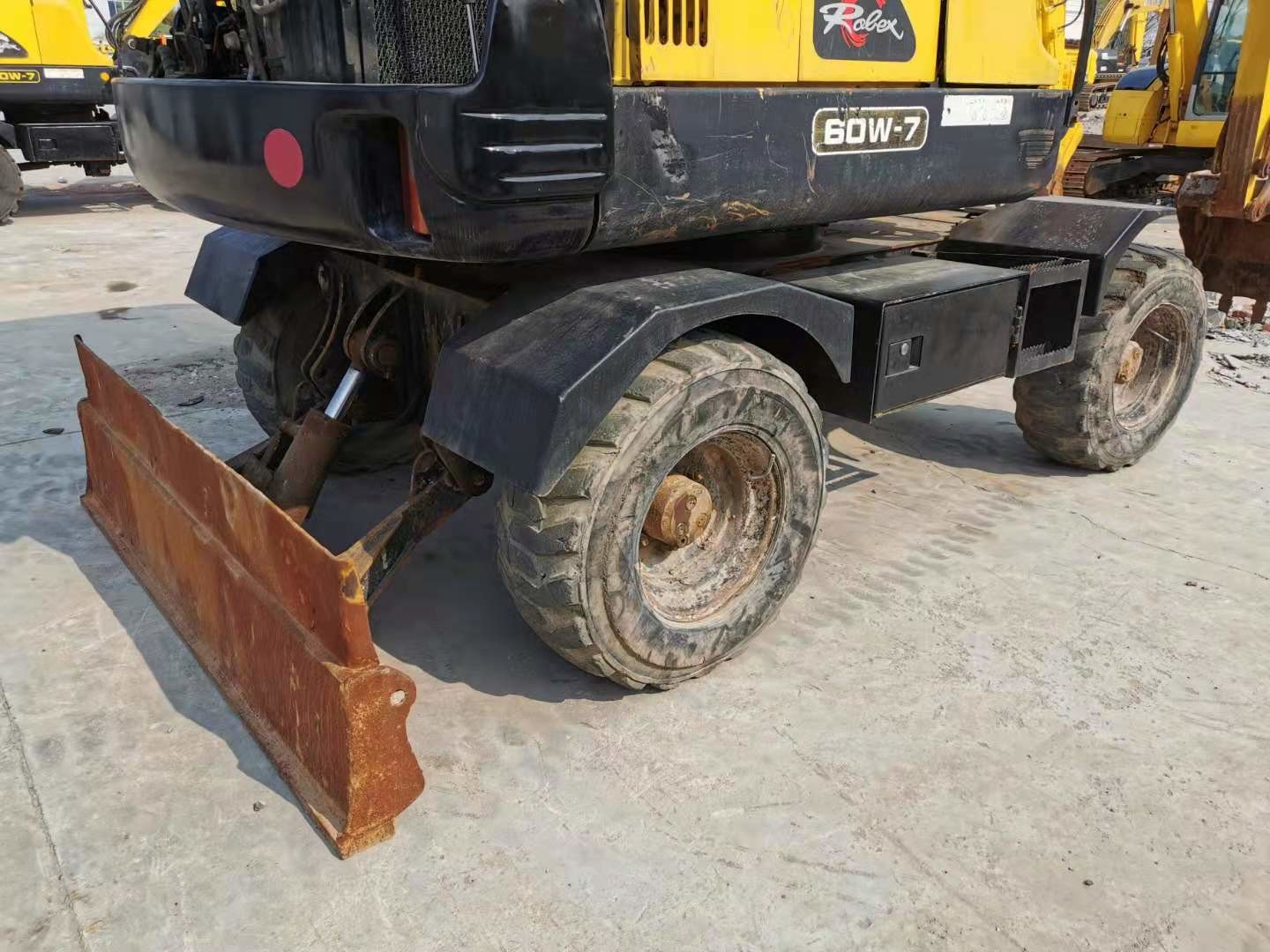 6 Ton Ready To Work Korea Imported Hyundai R60-7 Used Wheel Excavator
