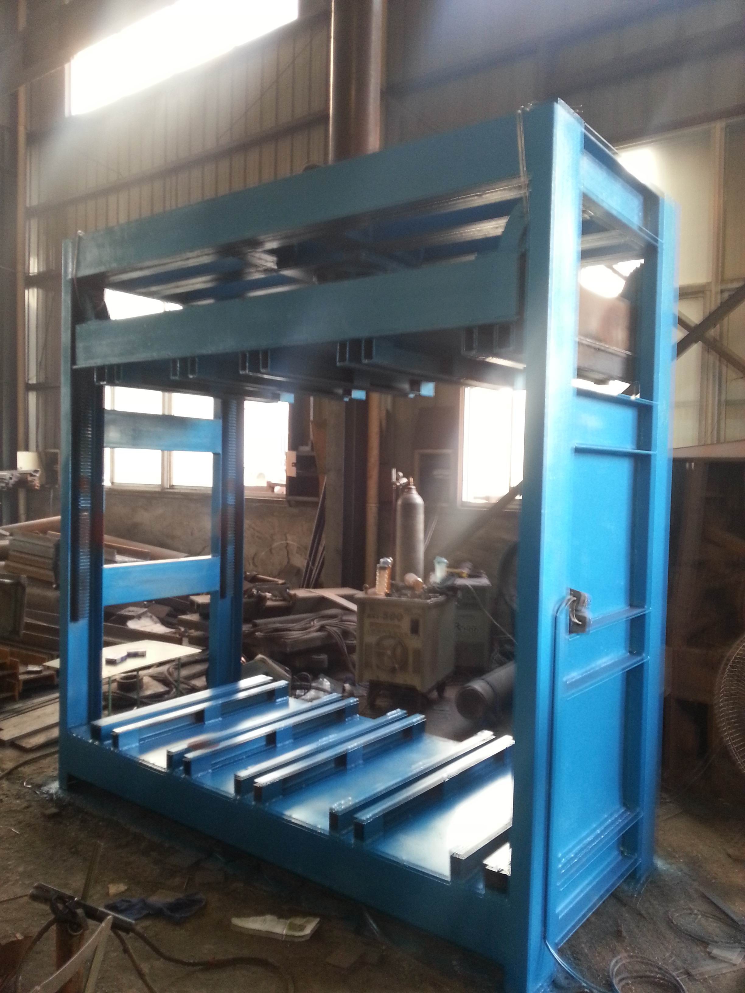 Auto Hydraulic Gabion Mesh Packing Machine 2m x1m x 1m Max Packing Size