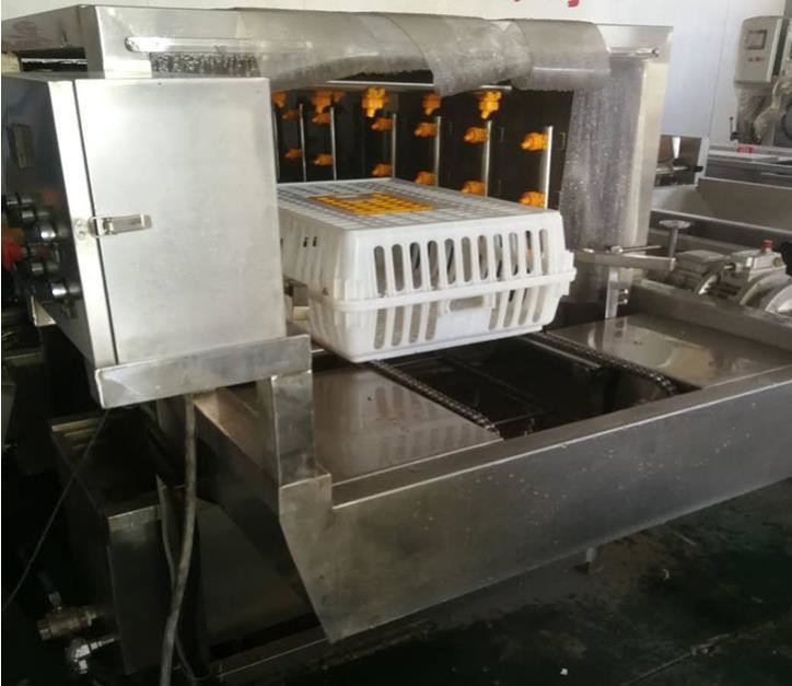 Poultry Plastic Basket Washer Machine High Pressure Spray Sterilization