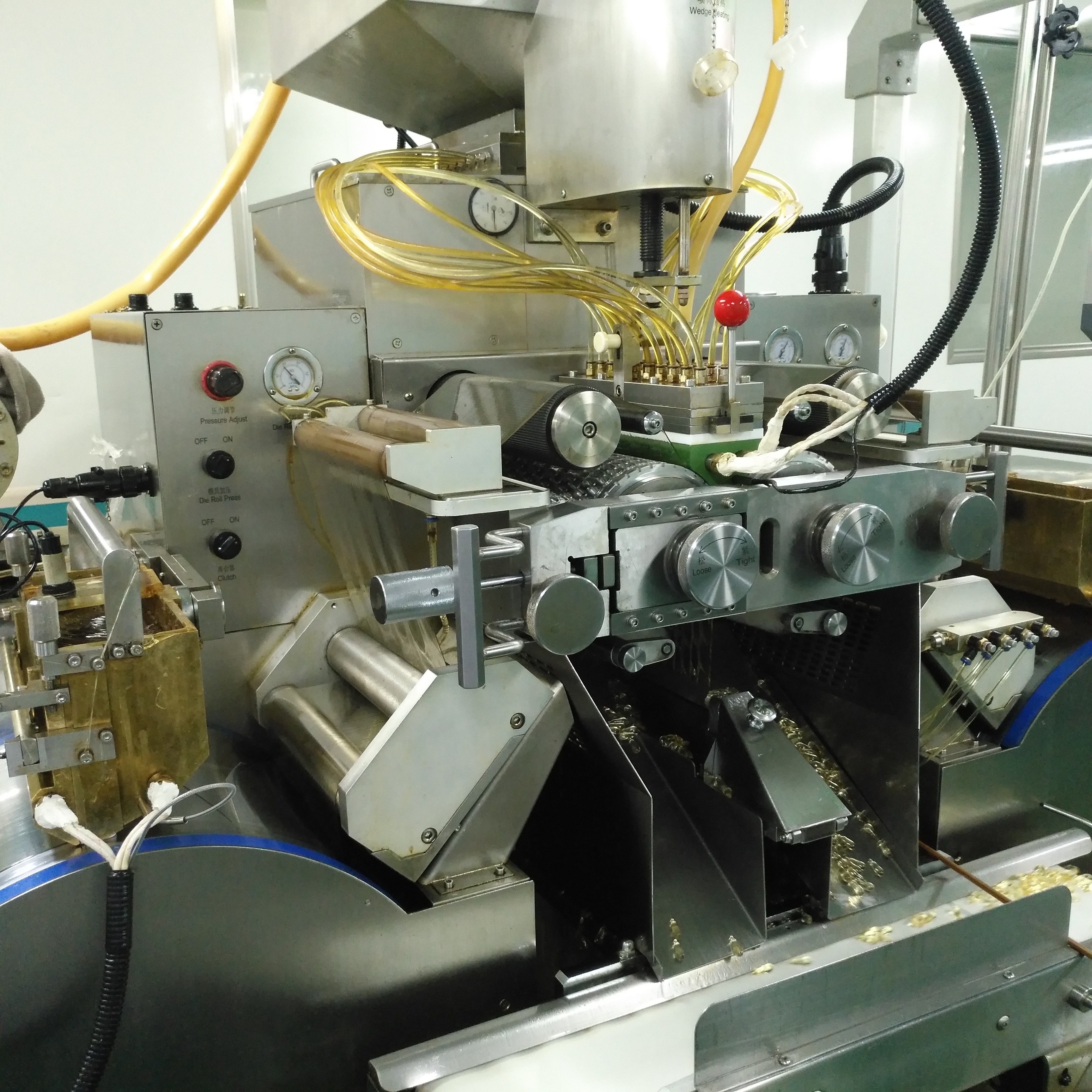 Pharmaceutical Soft Gel Capsule Manufacturing Machine For Fish Oil Filling