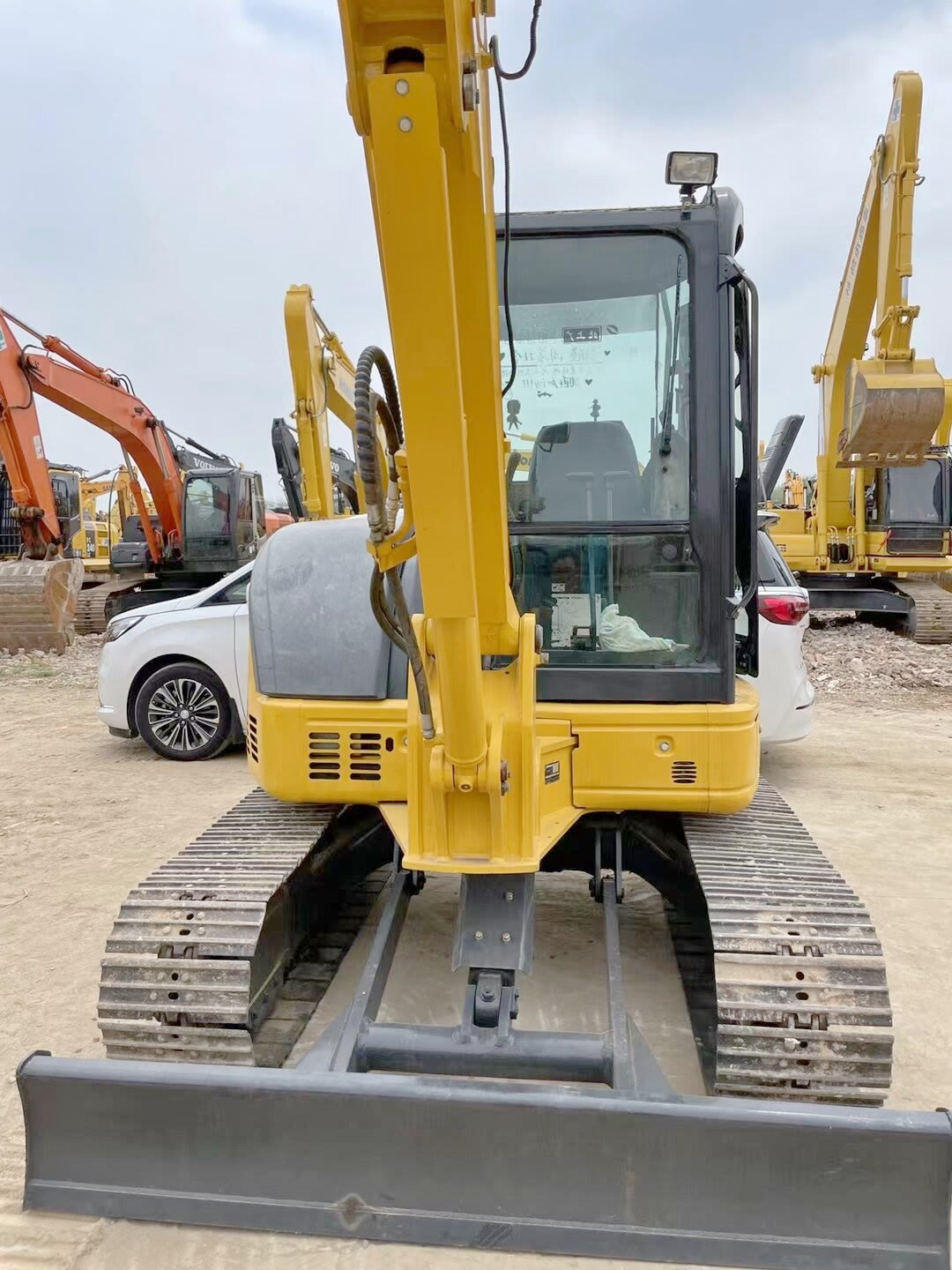 Secondhand Excavator Komatsu PC55MR Small Excavator with Original Hydraulic Valve