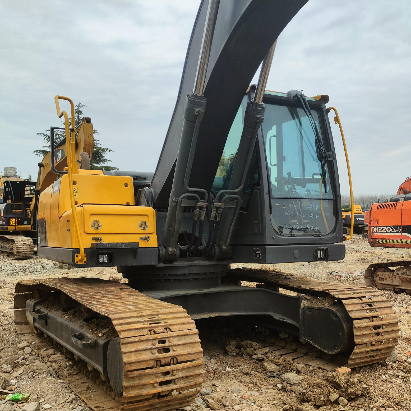 EC220D Volvo Certified Pre Owned Used Excavator Hydraulic 22 ton Crawler Digger