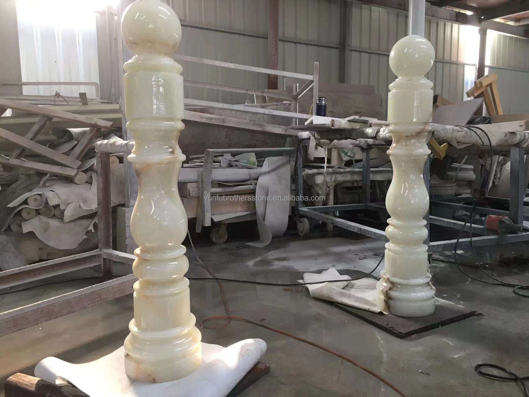 Modern Onyx Marble Column Polished Natural Stone Design for Staircase Pillars