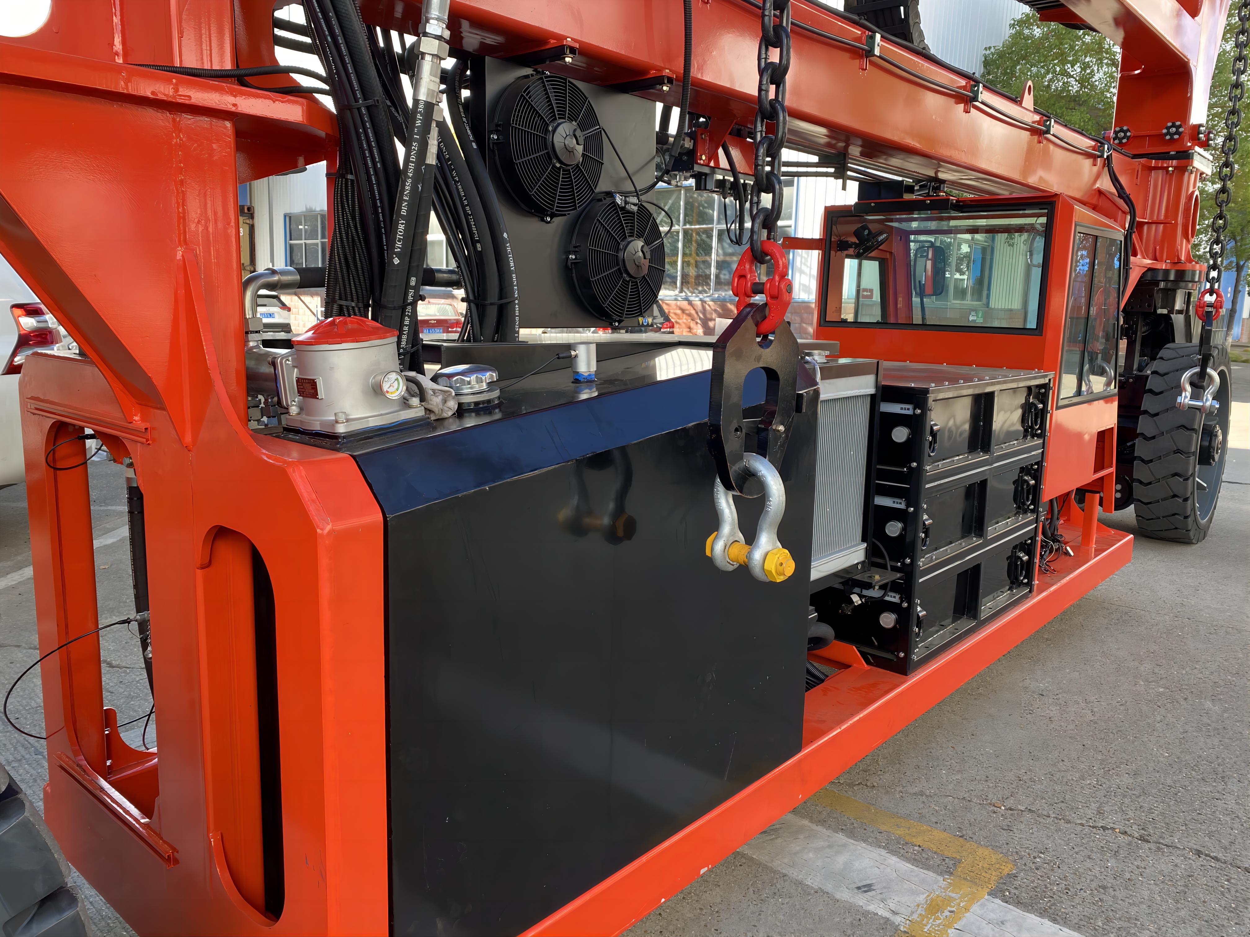 Cantainer Cargo Handling Electric Straddle Carrier Electric Container Straddle Carrier