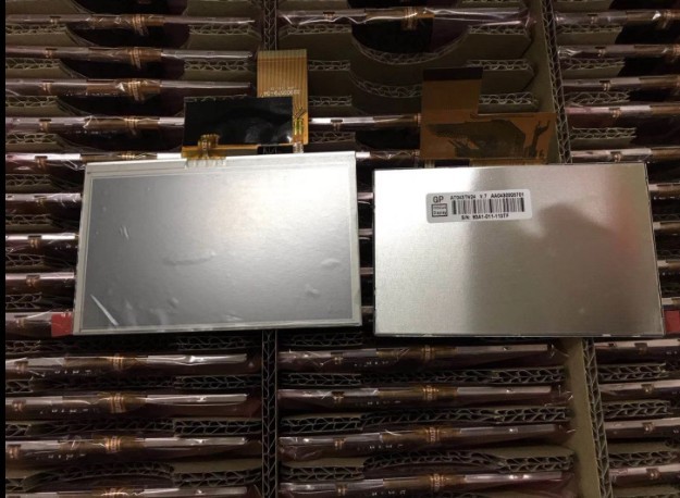 AT043TN24 V.7 Innolux 4.3" 480(RGB)×272 500 cd/m² INDUSTRIAL LCD DISPLAY