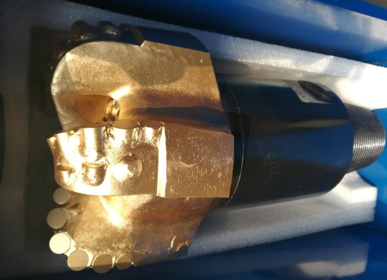 Fast Driling 4 1/2" Api Steel Body S223 Diamond Pdc Drill Bit