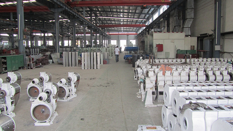 LM24-2C Automatic Motor Husk Hammer For High Capacity Rice Mill 4-5.5 KW