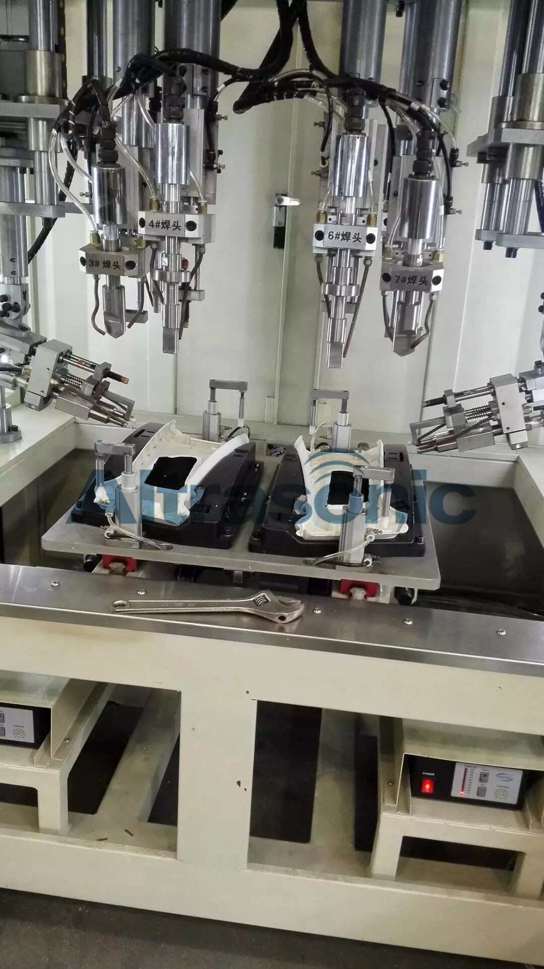 800 Watt High Power Ultrasonic Plastic Welding Machine for Car Warning Triangle