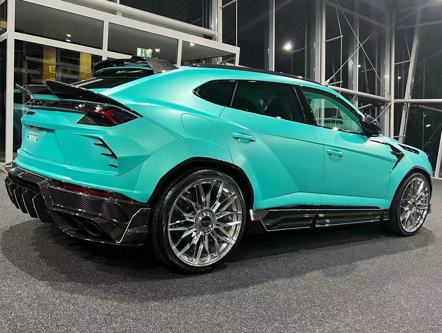 Auto Parts for Lamborghini Urus Body Kit URUS Upgrades Keyvany-style Front and Rear Bumper Widebody Kit