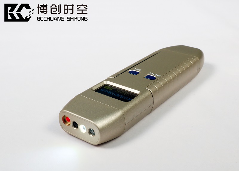 The car is equipped with GPS locator. How to find out the GPS detector and the positioning search equipment on the car