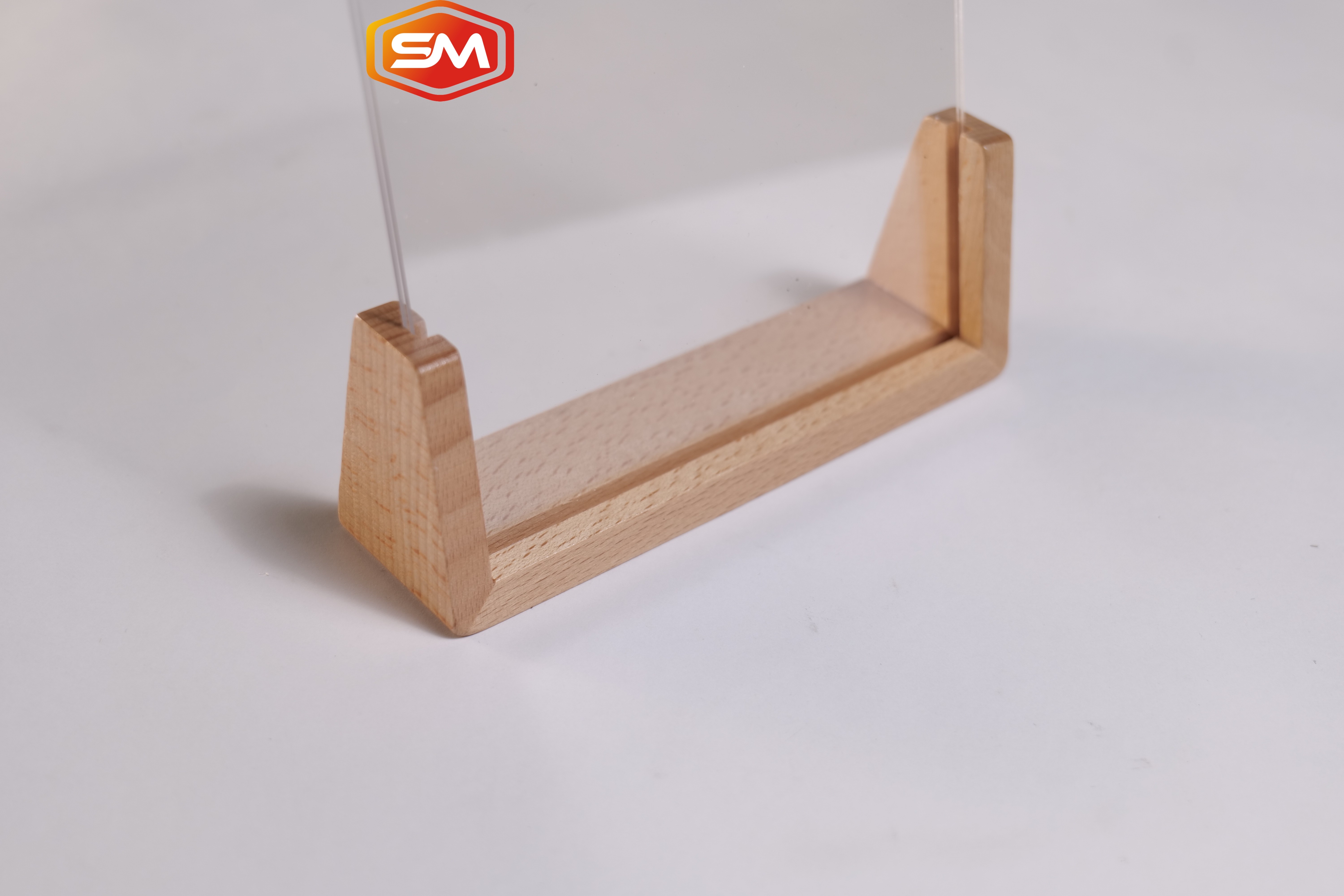 Multi Size Walnut Picture Holder U Shape Stand Acrylic Photo Frame With Wood Base