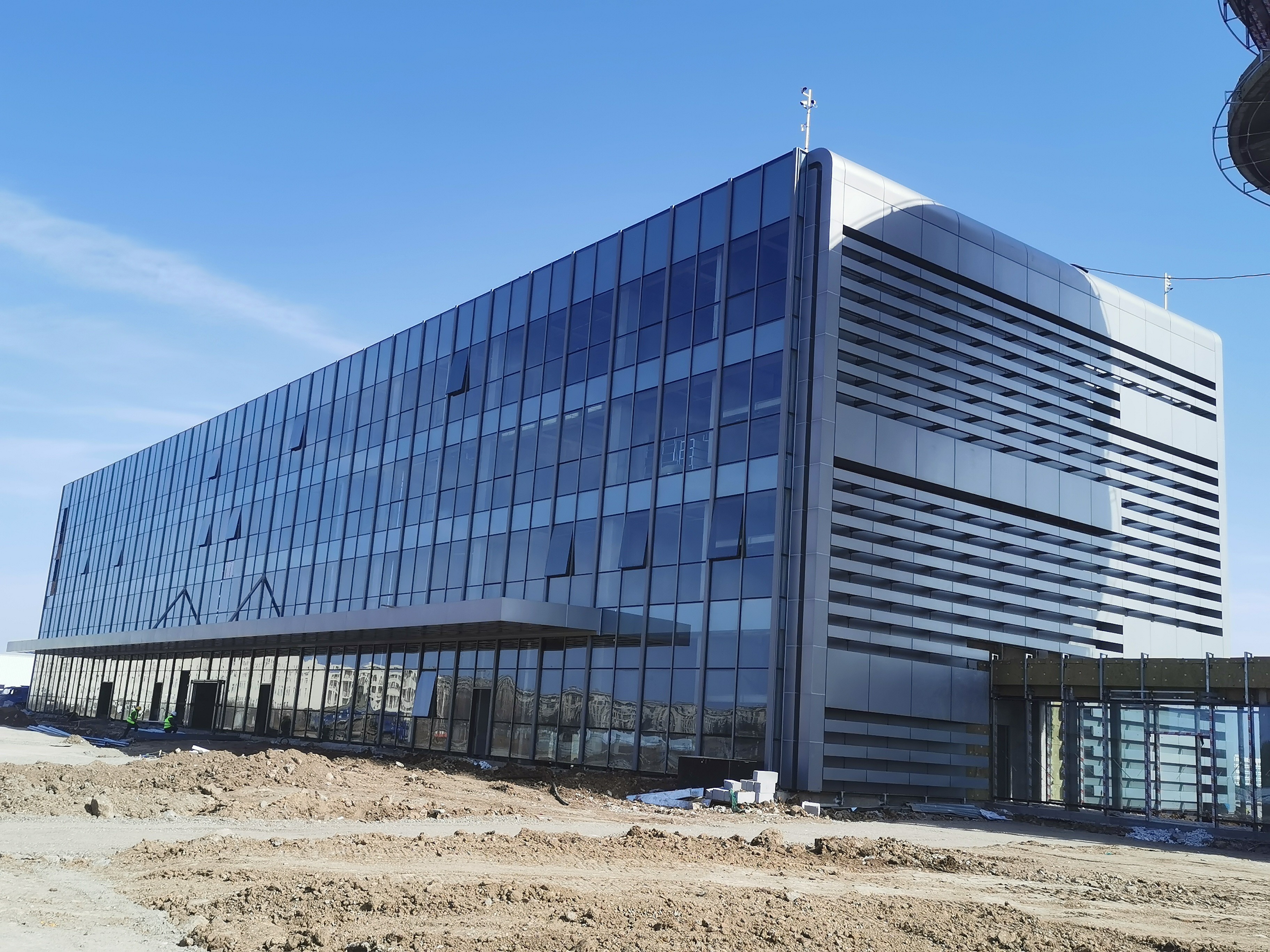Light Type Commercial Building Office Shopping Mall Painted / Hot Dip Galvanized