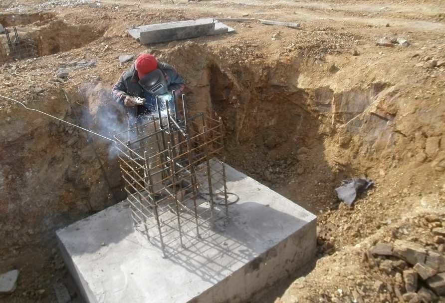 Multi Functional Steel Structure Building Q355 Q235 Pre Engineered Buildings
