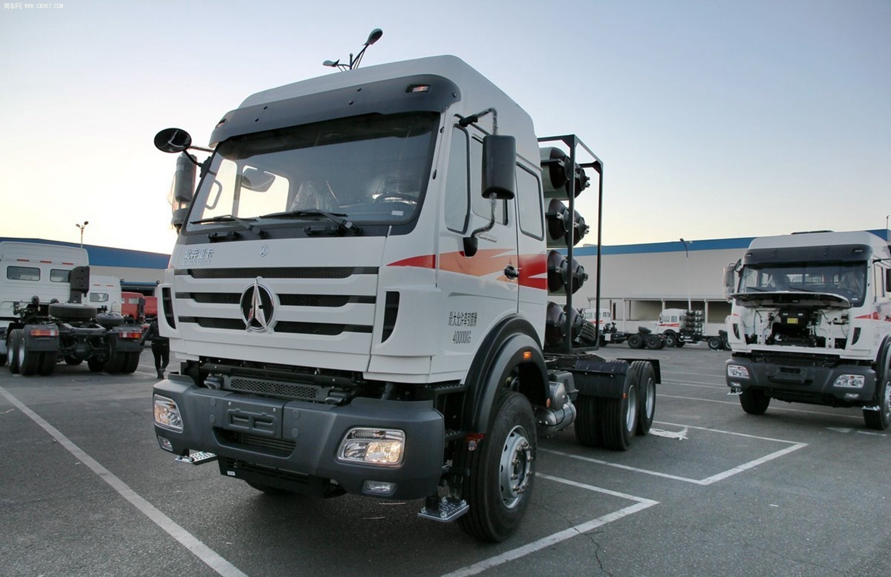 Low Cost Beiben 4x2 Diesel Tractor Truck Superior Performance For Heavy Loads