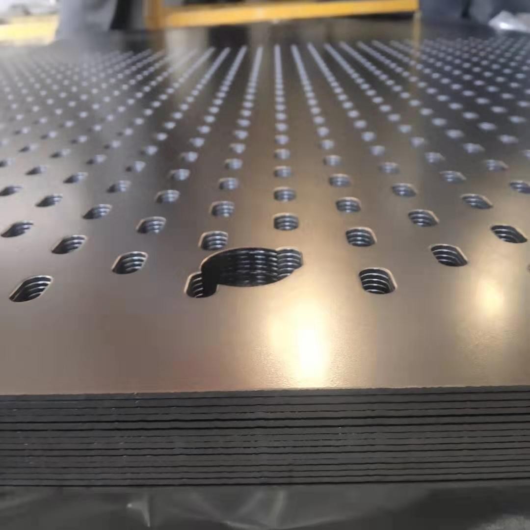 Black Color Irregular Hole Perforated Metal Plate For Curtain Wall
