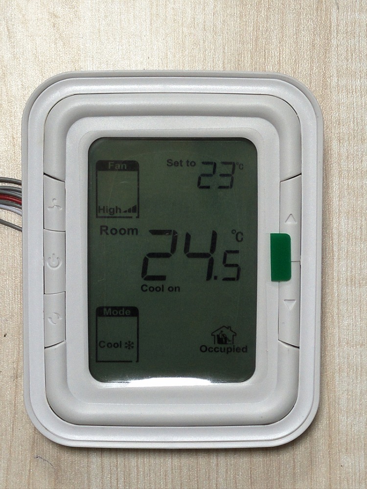 Honeywell Digital Air Conditioner Fan Coil Room Thermostat T6861V2WG Temperature Controller