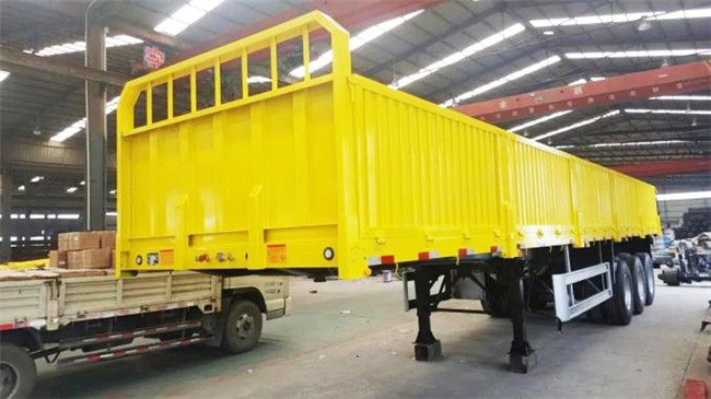 Side Wall Semi Trailer , 3 Axles 60Tons Cargo Truck Semi Trailer