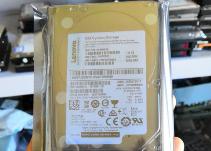 00RX927 00RY036 Server Hard Disk 1.8T 10K SAS 2.5 V3500 V3700 1 Year Warranty